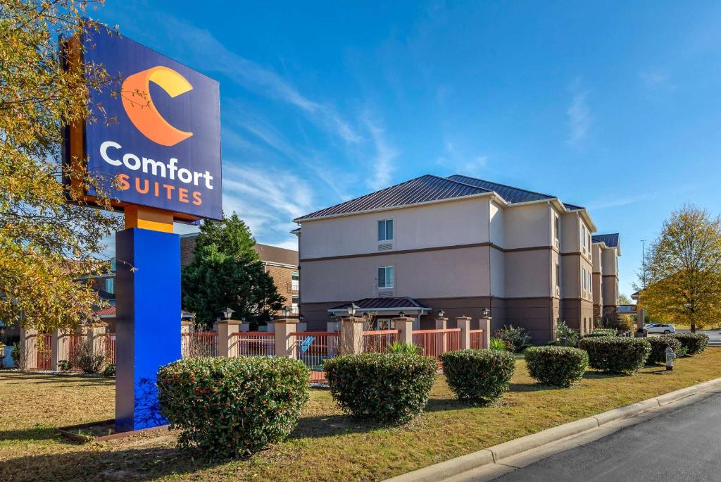 Comfort Suites Montgomery East Monticello Dr. Main image 1